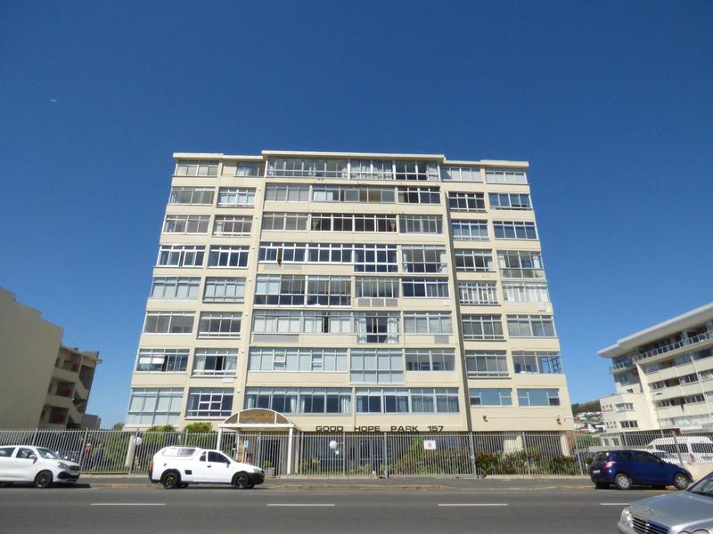 1 Bedroom Property for Sale in Mouille Point Western Cape
